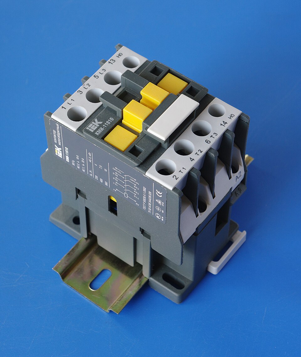 Vacuum Contactor