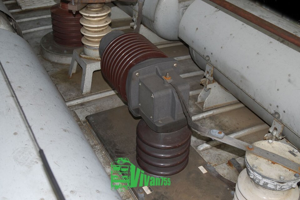 Vacuum Circuit Breaker